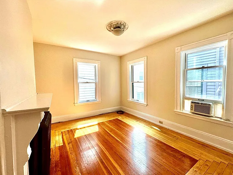 61 Monument Ave #1 — Photo 13