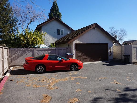 4th image of 169 Truckee Ln