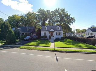 851 Salem Rd, Union, NJ 07083