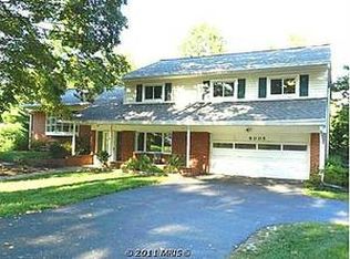9005 Quintana Dr, Bethesda, MD 20817