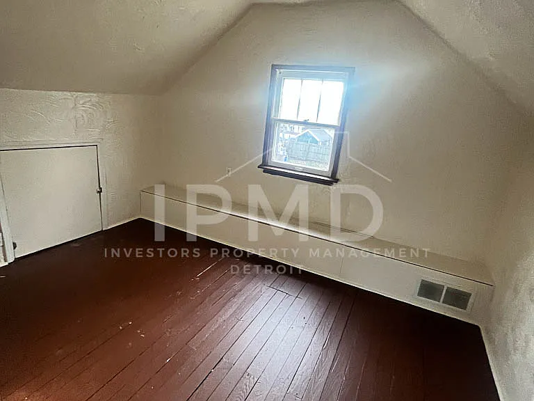 3970 Bluehill St — Photo 8
