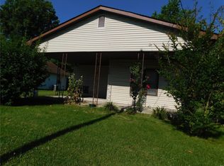 1308 Burgess Ave, Johnston City, IL 62951