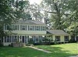281 W Lancaster Dr, Muskegon, MI 49445