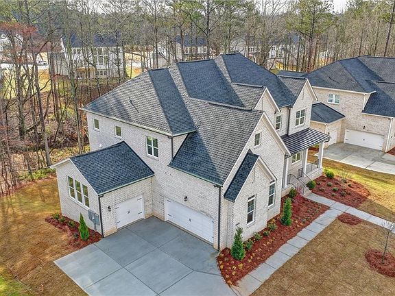 3rd image of 2470 Stewart Rd