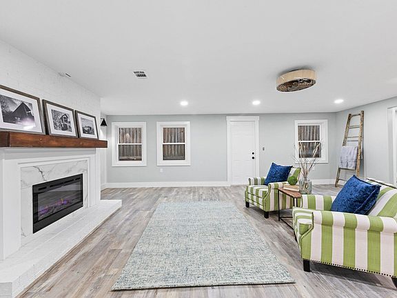 4th image of 530 Cove Dr