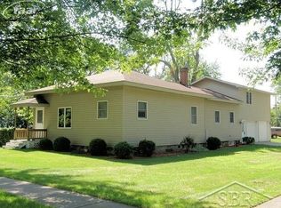 223 Lincoln St, Chesaning, MI 48616