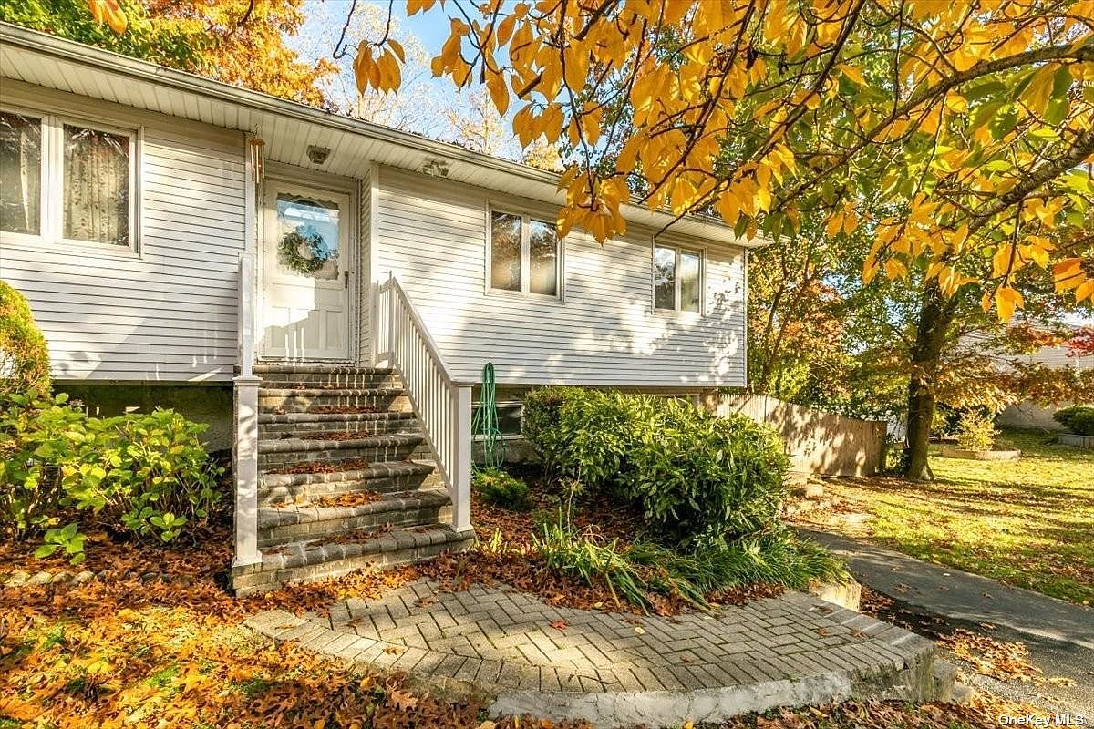 259 Avenue B, Ronkonkoma, NY 11779 Zillow