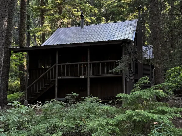 22633 Highway 58, Crescent Lake, OR 97733