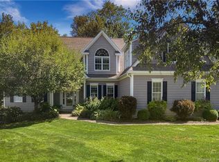 1 Sconsett Blf, Avon, CT 06001