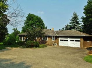 9502 Jewel Ln N, Forest Lake, MN 55025