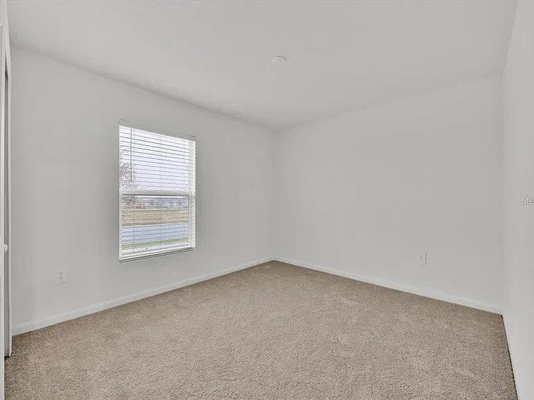 2398 McKinley Dr — Photo 4