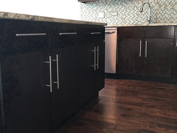4th image of 3644 W Montrose Ave APT 2W