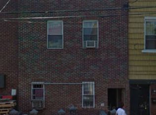 1028 39 St #4, brooklyn, NY 11219