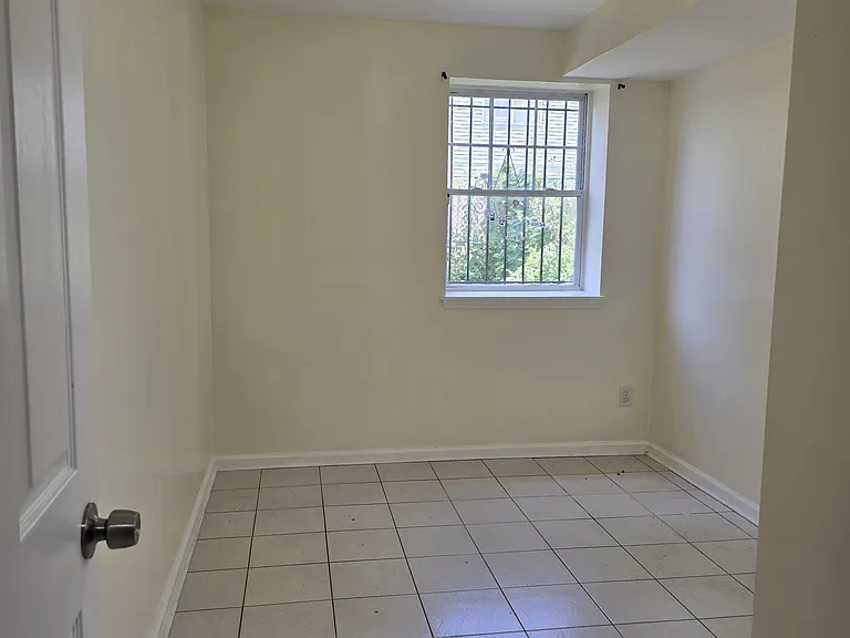 631 Hunterdon St #1 — Photo 9
