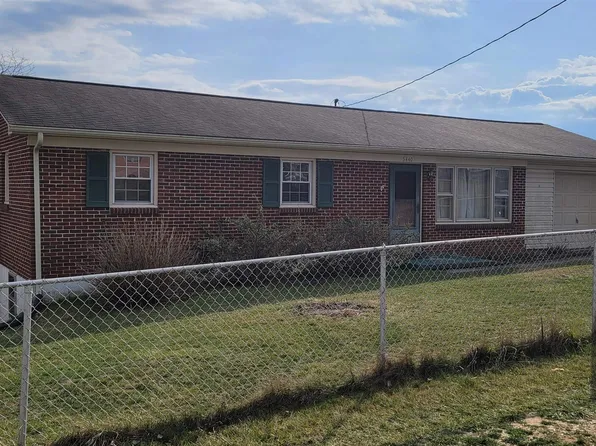 5440 Stafford Dr, Dublin, VA 24084