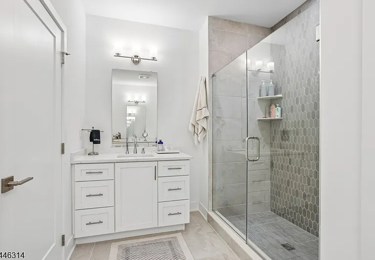 22 Flower Horn Blvd — Photo 28