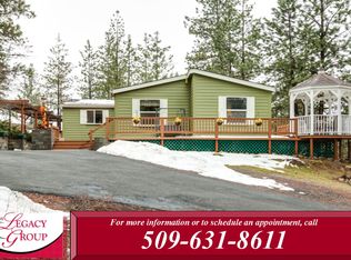 5924 E Robin Ln, Chattaroy, WA 99003