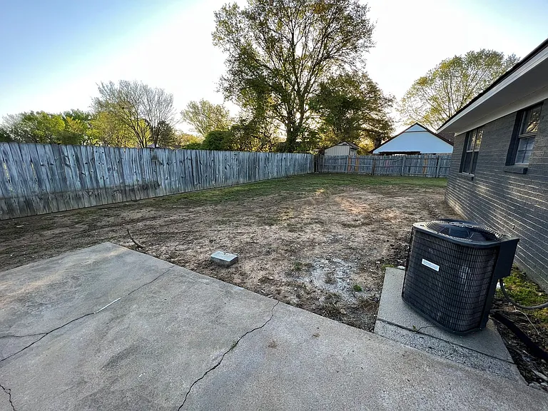 202 Loop W — Photo 2