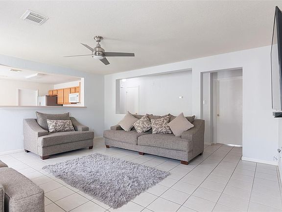 3rd image of 21831 Aspen Mist Ln