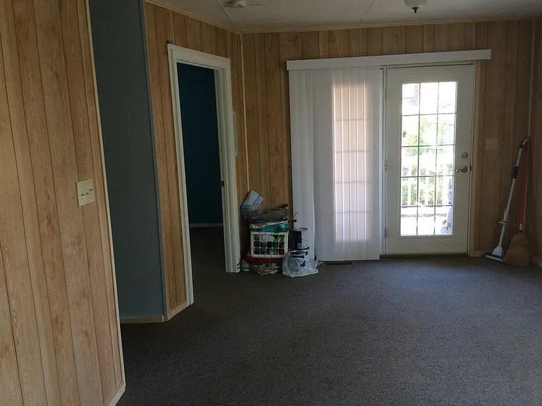 44 N College St — Photo 6