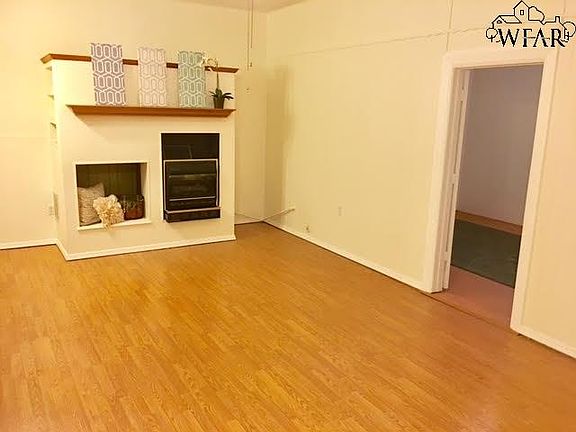 5th image of 4634 Fairway Blvd