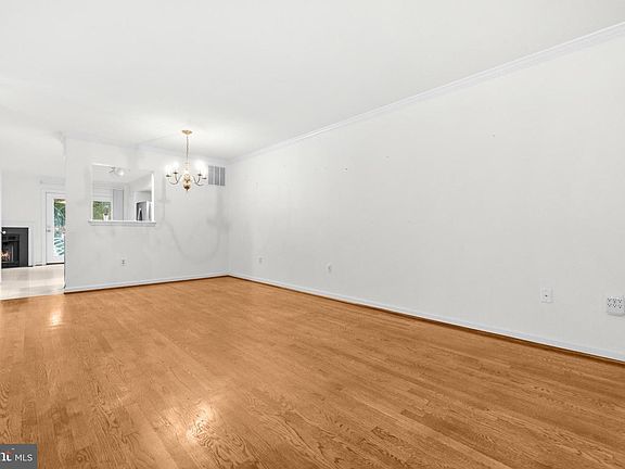 4th image of 12835 Mill Brook Ct