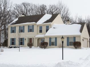 N53W16399 Whitetail Run, Menomonee Falls, WI 53051