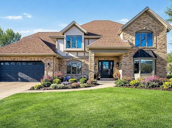 615 Windridge Ct, Naperville, IL 60540