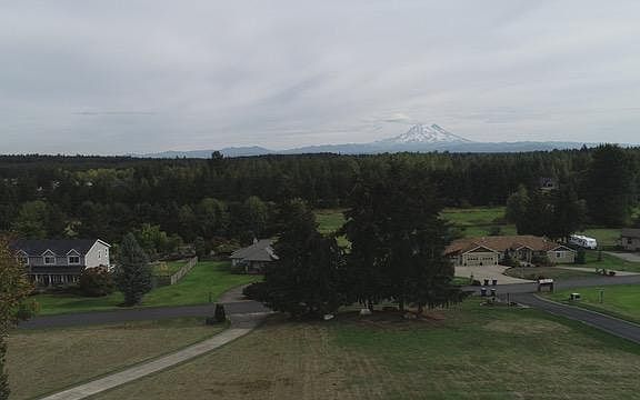 Views to the East. Spectacular views of Mt. Rainier