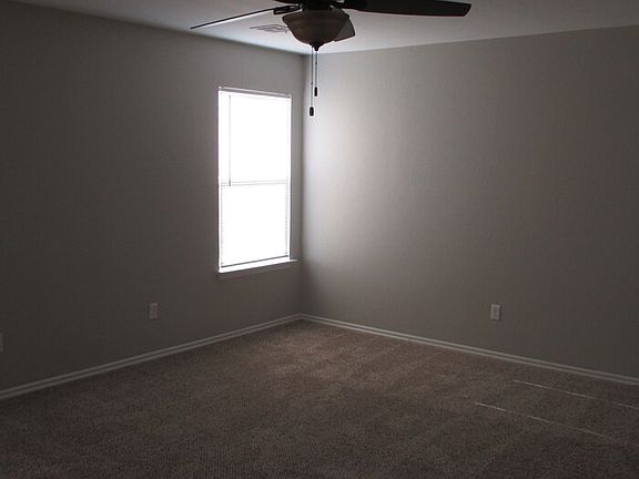 3rd image of 4913 Hunter Blvd