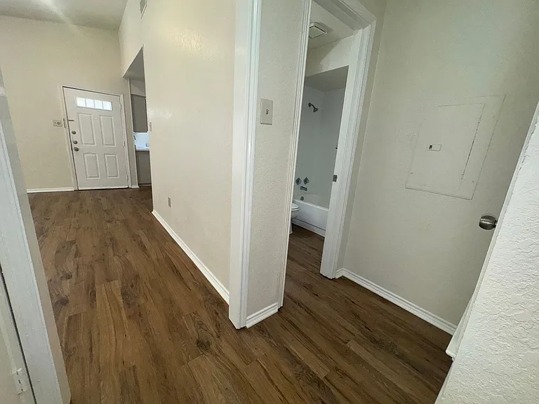 MTHLY - 3149 Tudor — Photo 25