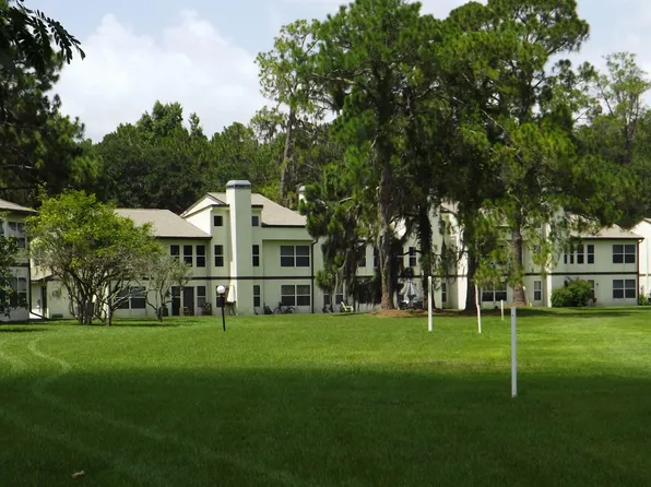 22202 Sandalwood Dr, Wildwood, FL 34785