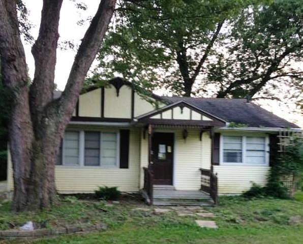 1st image of 308 Southeast Ave