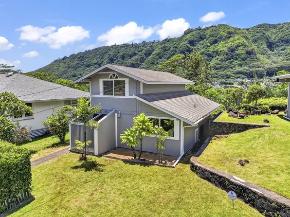 3592 Akaka Pl, Honolulu, HI 96822