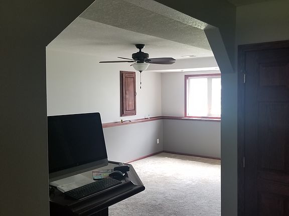 4th image of 20539 Camden Ct
