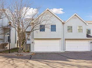 4143 Meadowlark Point, Eagan, MN 55122