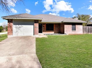 40 Cliffside Cir, Morgans Pt Resort, TX 76513