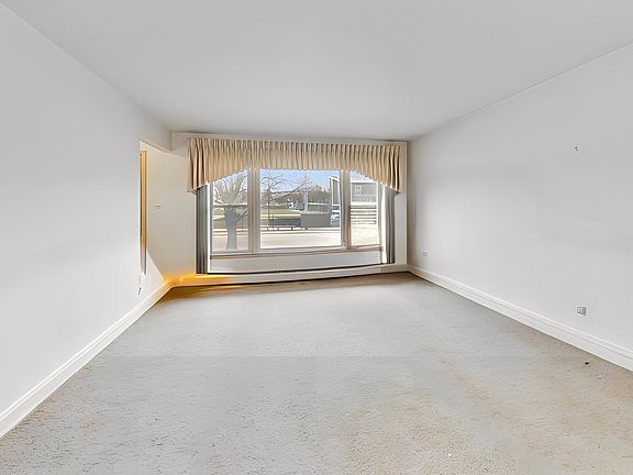 5th image of 8956 S Mozart Ave