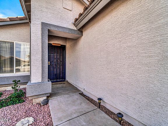 4th image of 11833 W ALTADENA Avenue