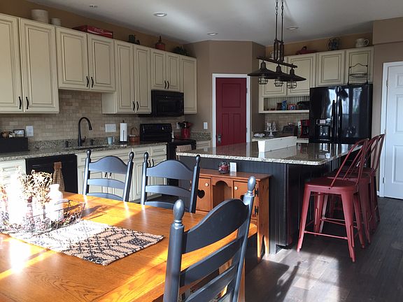 Kitchen/Dining Room Combo