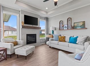 20900 W 190th Pl, Spring Hill, KS 66083
