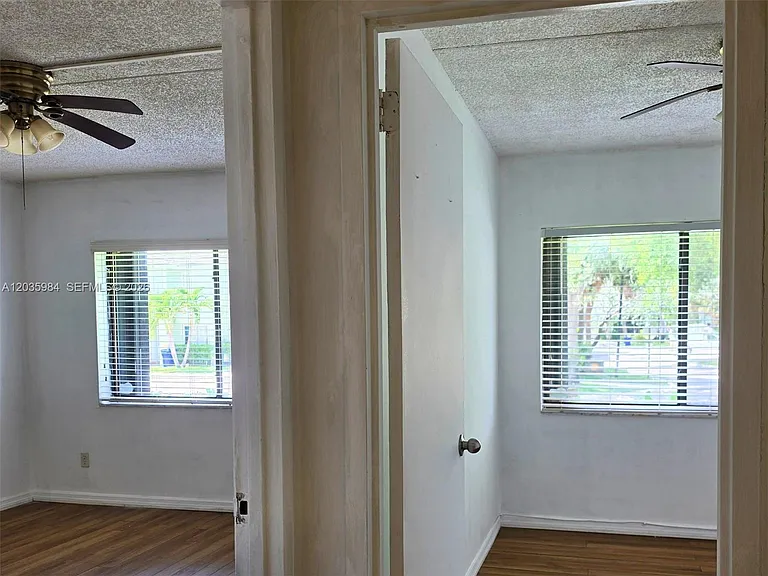 5981 Washington St #210 — Photo 37