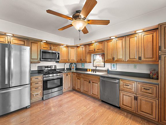 2nd image of 2605 Thomas Rd