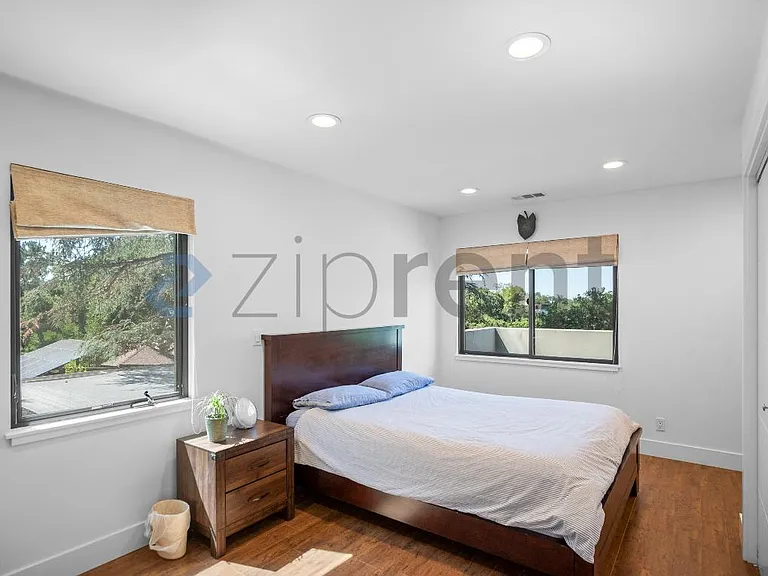 1701 Whitham Ave — Photo 49
