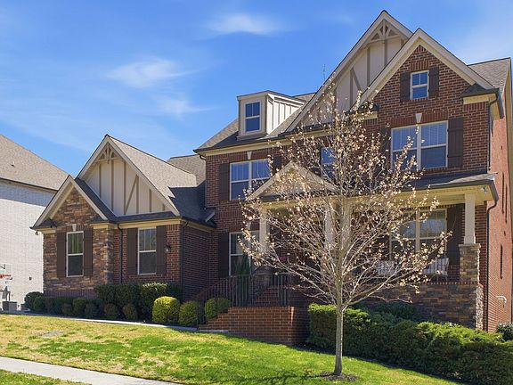 4th image of 6764 Falls Ridge Ln