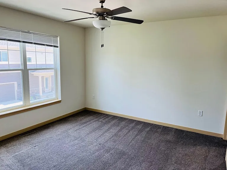 6048 Driscoll Dr — Photo 14