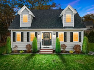 12 Stevens Field Rd, Attleboro, MA 02703