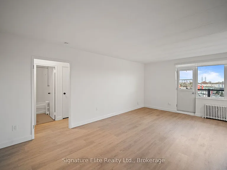 3 Swift Dr #405 — Photo 9