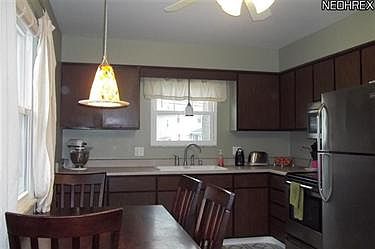 4th image of 2682 Elmwood St