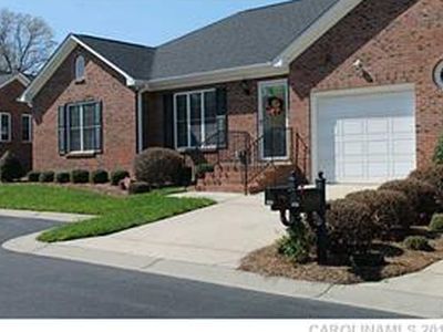 566 Queen Brogan Ct, Gastonia, NC, 28054